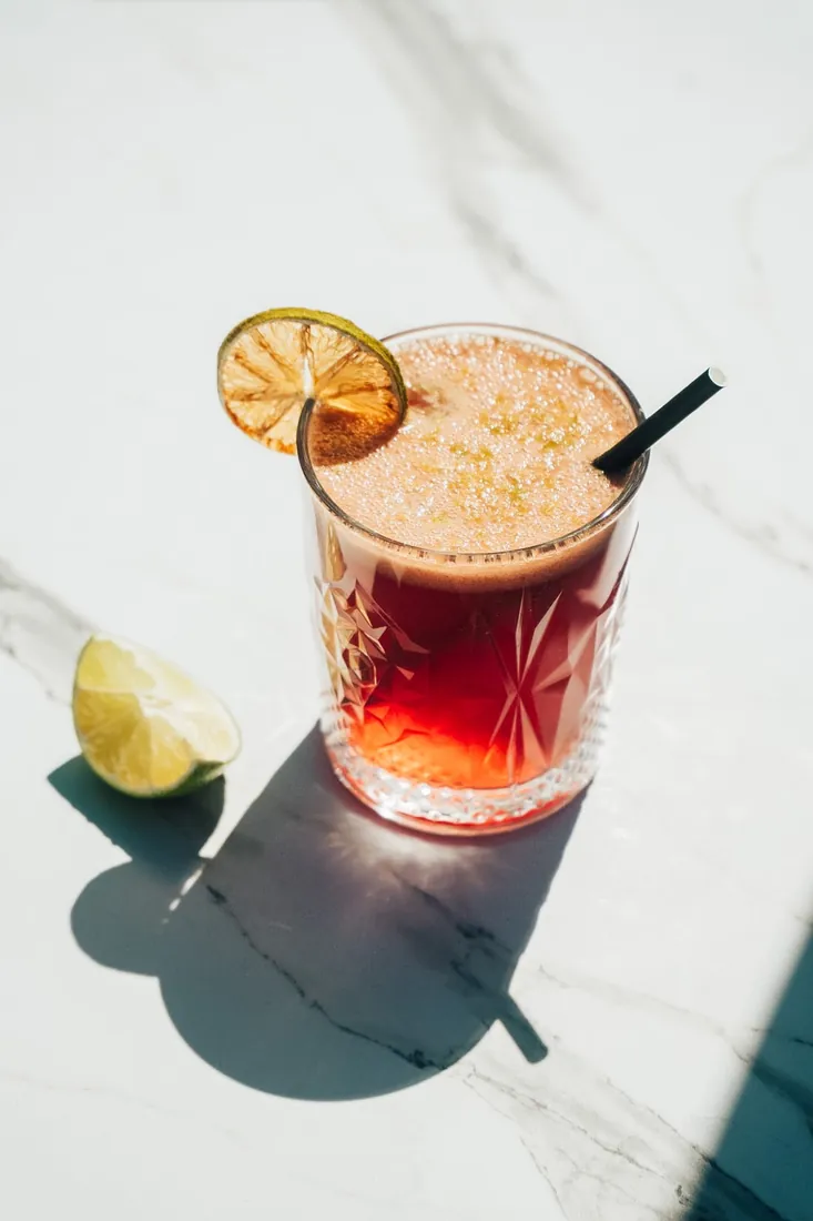 Le Caly — Jus vu du dessus, réalisation IKONIQ